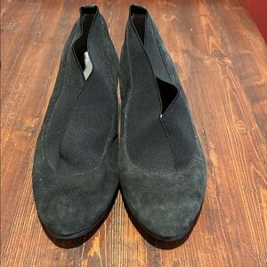 Adrienne Vittadini Black Slip-On Suede Wedges